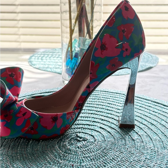 Betsey Johnson Nobble-P Pumps - Picture 9 of 14